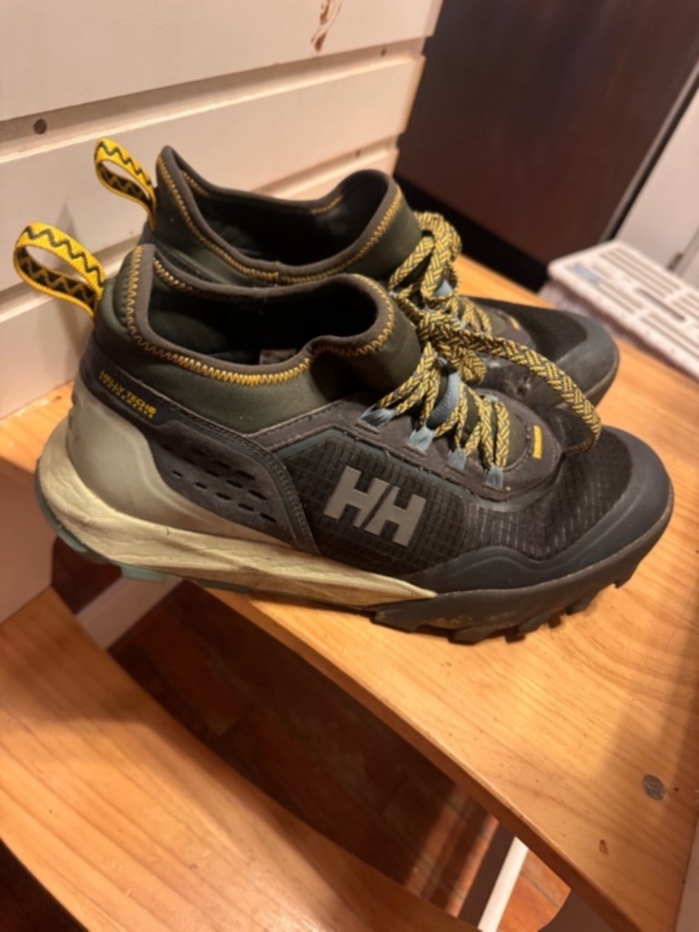 Helly Hansen Loke Rambler V2 HT hiking shoes size 10 womens ladies   Waterproof